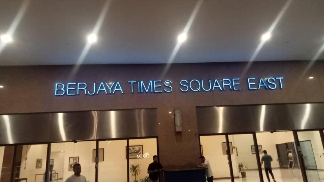 Times Square At Time Square Apartment